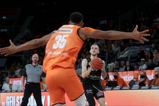 同时也对C 同时也对C