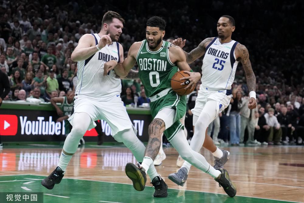 彩与理查兹 彩与理查兹