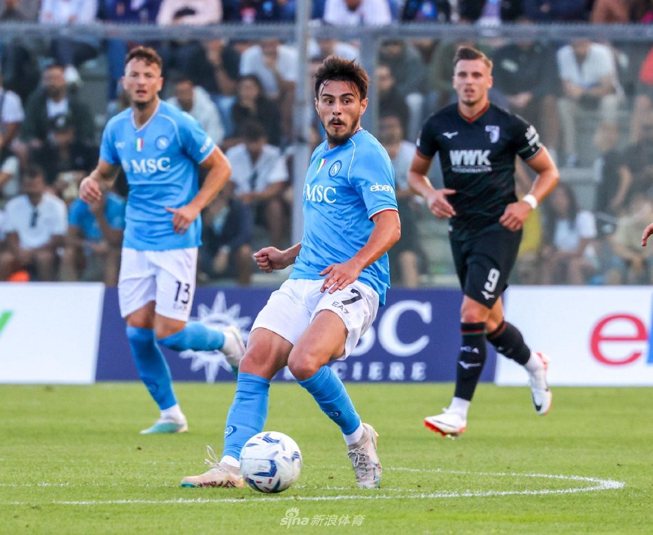 展中的标志 展中的标志