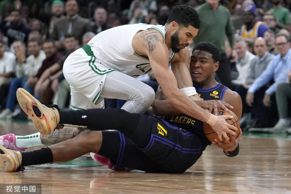 了出球空间 了出球空间