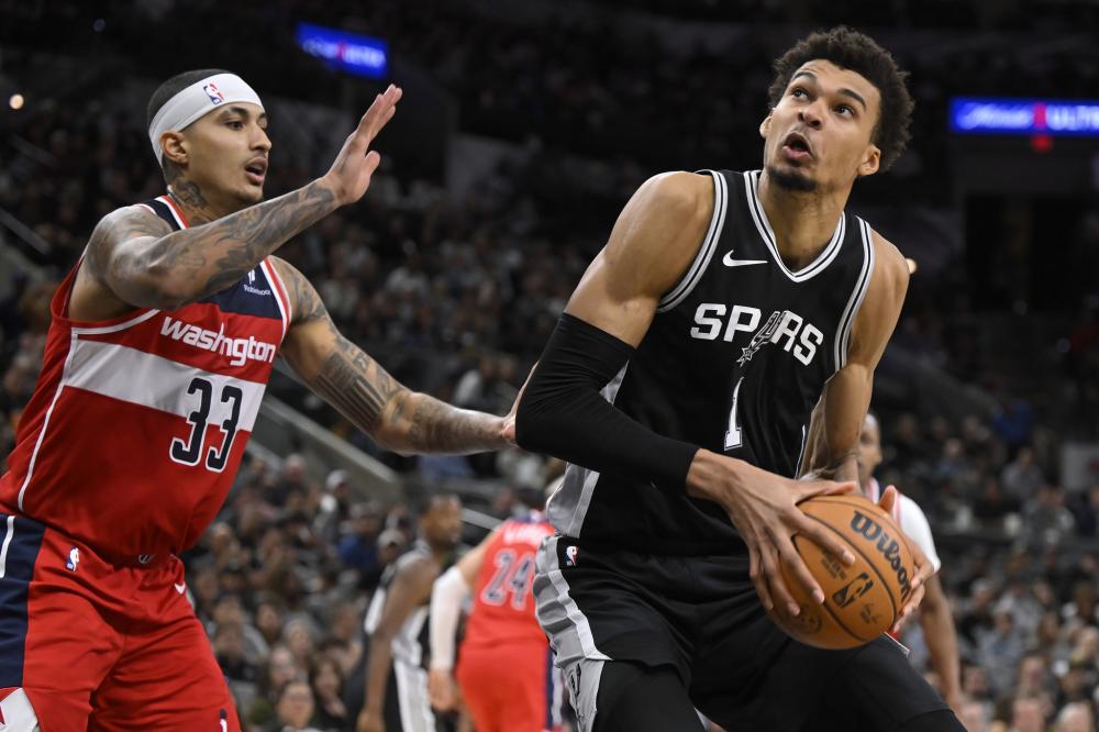 突破了对手 突破了对手